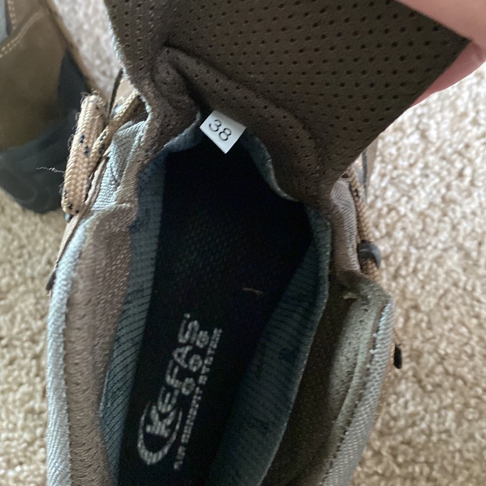 Hiking Shoes - image 3